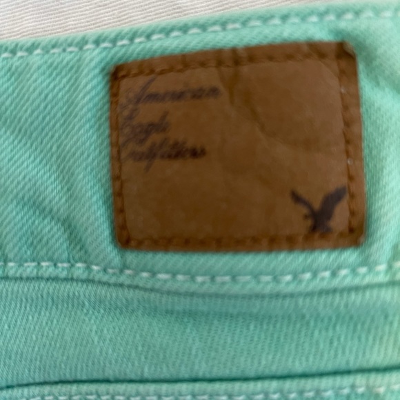 American Eagle Mint Colored Shorts - Picture 3 of 6